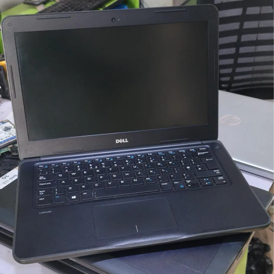 Dell Latitude 3190